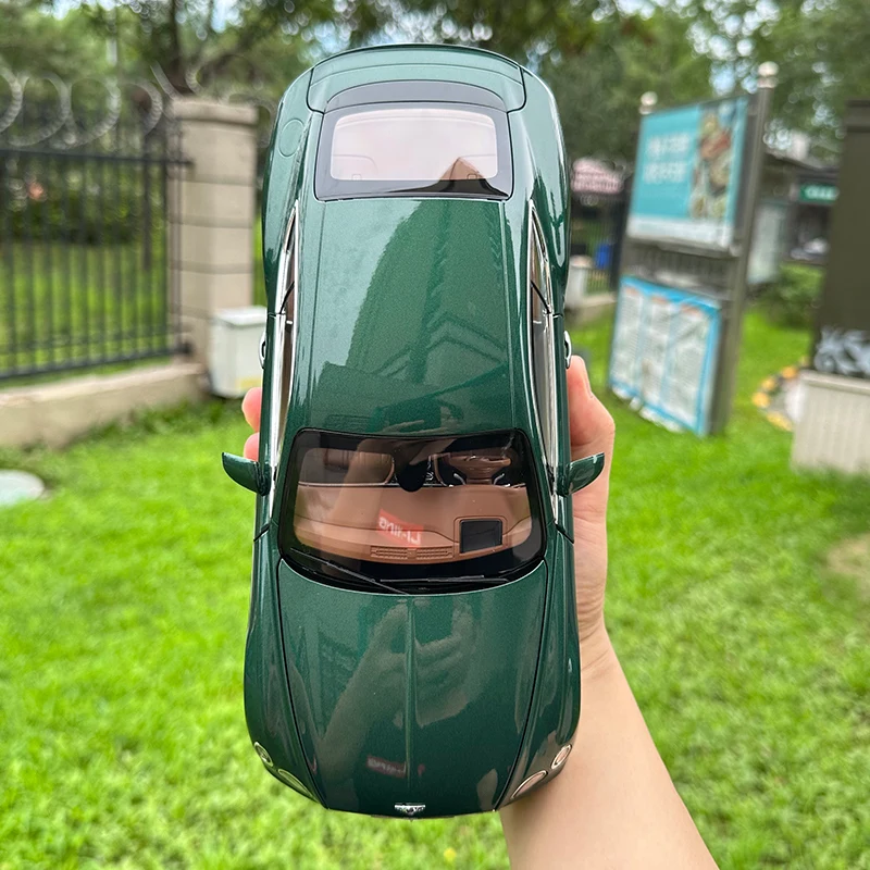 Bentley Continental GT 2018 Hallmark métallisé 1/18
