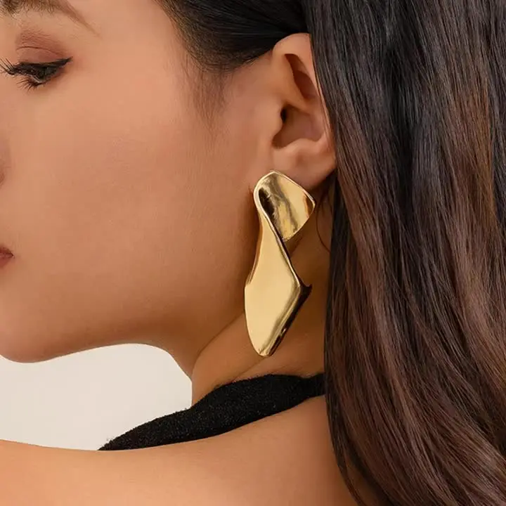 Orecchn n argento nero. Orecchn geometrc d tendenza. Cercho oversze rcamato con