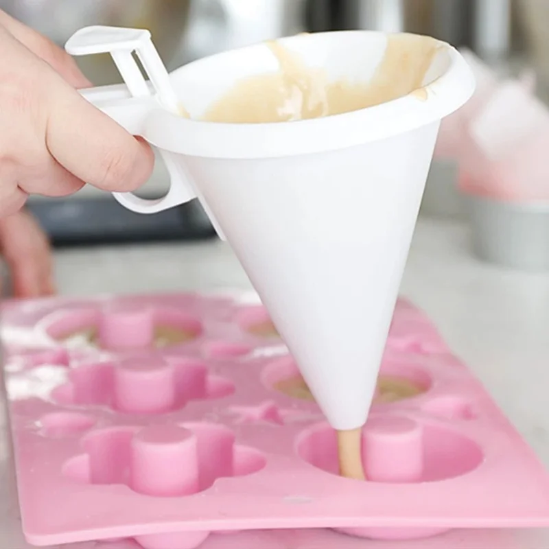 Adjustable Butter Cream Frosting Handheld Funnel Dispenser Pancake Portion Cup Mold Cake Chocolate Kitchen Baking Tools