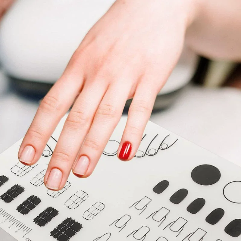휴대용 실리콘 네일 트레이닝 매트 네일 폴리쉬 연습 패드 스탬핑 플레이트 네일 스티커 트레이너 가이드 (네일 홈 DIY용)