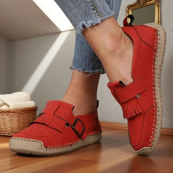 حذاء نسائي مسطح أنيق كلاسيكي بمقدمة مستديرة حذاء بدون كعب عصري جديد قابل للتنفس وغير قابل للانزلاق حذاء قيادة جلدي متعدد الاستخدامات مصنوع يدويًا