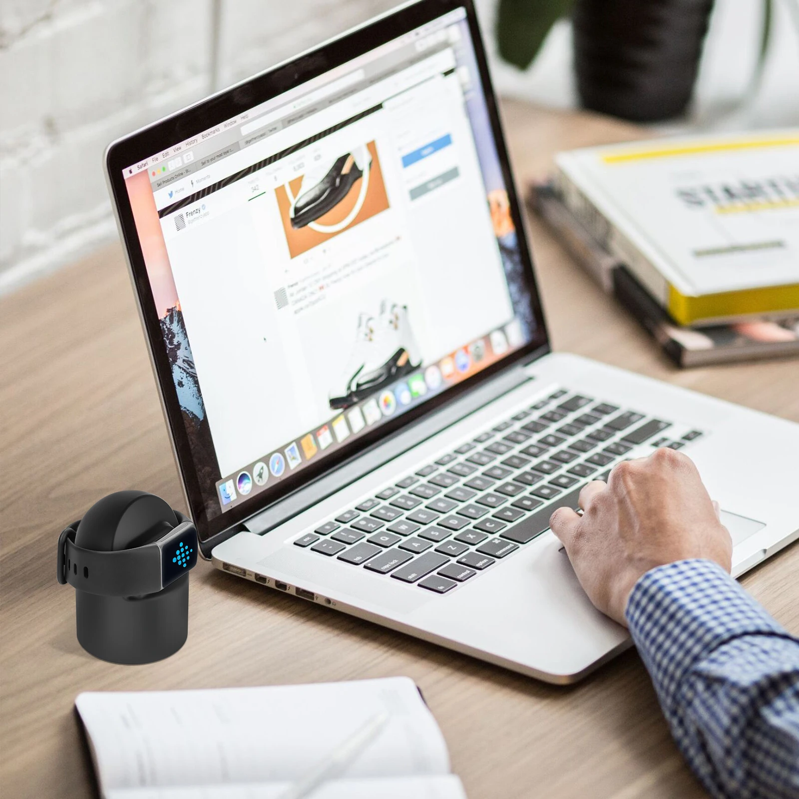 Fitbit Charge 6 Charge 5 Luxe용 실리콘 충전기 스탠드 충전 방법을 더욱 간편하게 만들어주는 컴팩트한 교체용 충전기 독