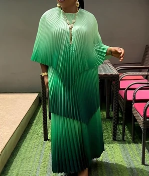 طقم بدلة من MIYAKE تنورة مع قميص 3