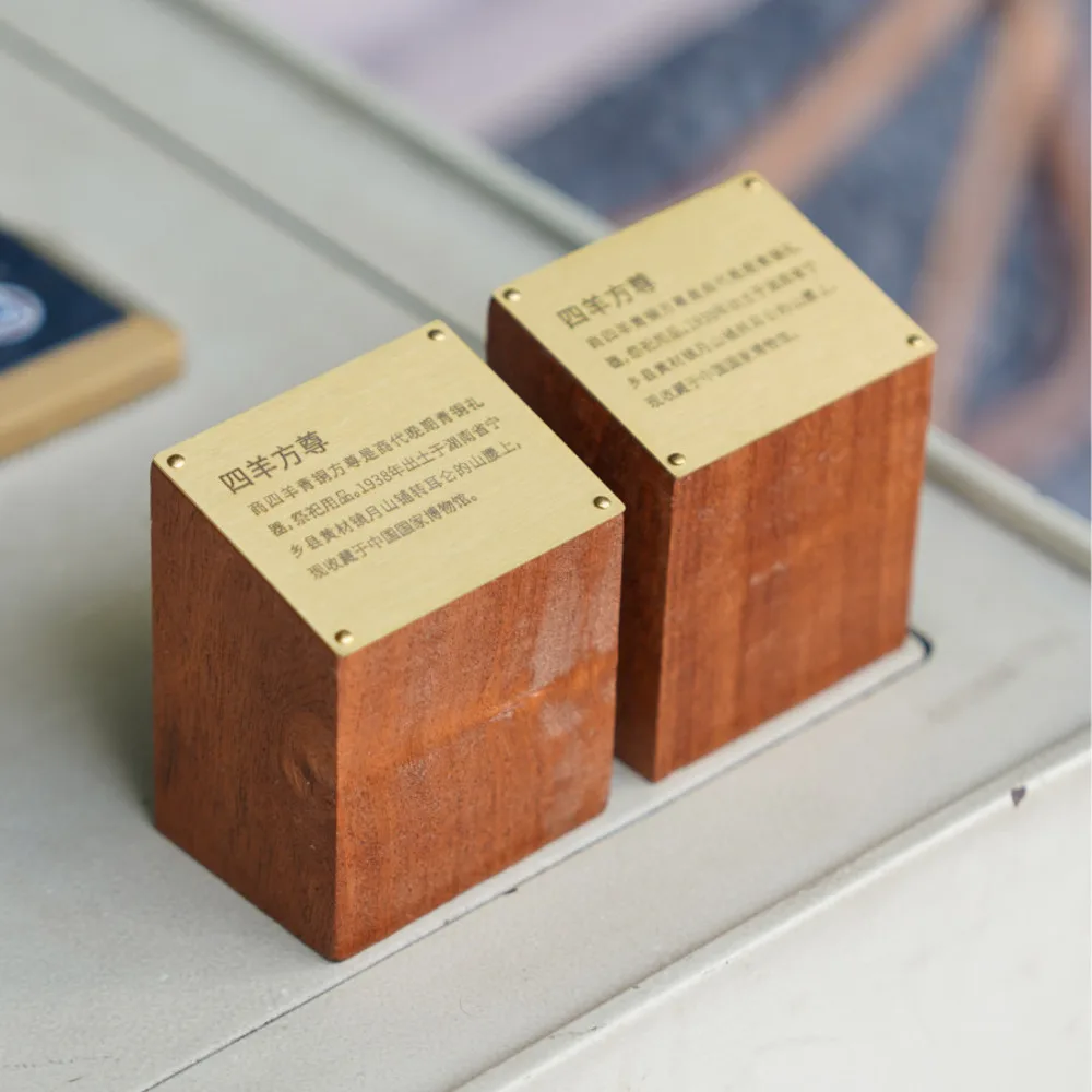 고급 원목 가격표 스탠드 - 소매점 카운터용 창의적인 경사형 디스플레이 홀더