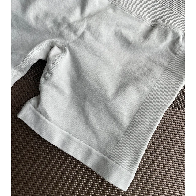 Women’s Seamless Yoga Gym Shorts 4