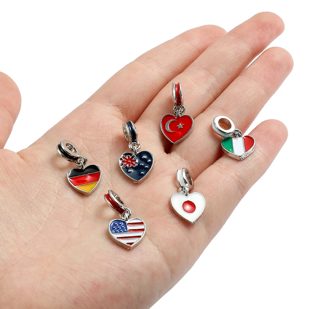 Travel Charm Anhänger Aus 925er Sterlingsilber - Mit Ländernamen & Flaggenfarben, Für Armbänder, Geschenk Für Reisende