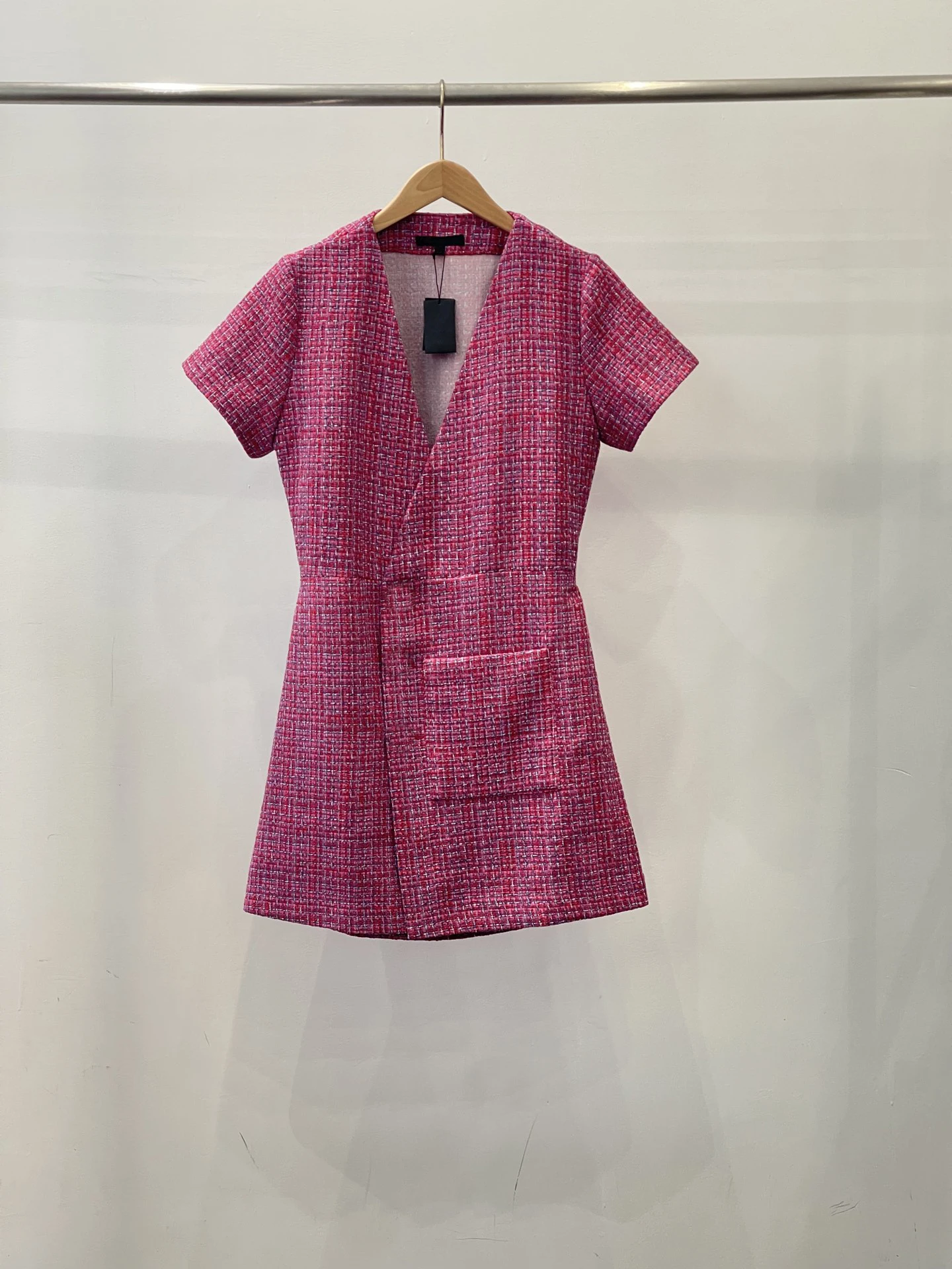 

2023Spring and summer new fashion fashion backless tweed dress, fashion personality backless design