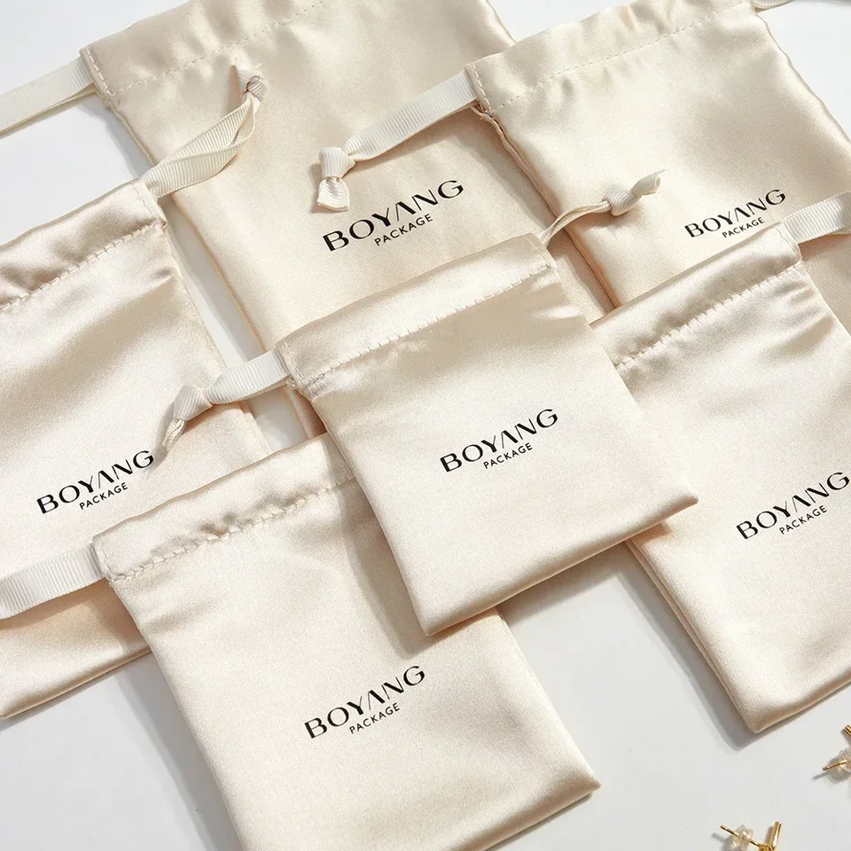 Lot De 5 Petits Sacs En Satin Avec Cordon - Housses Pour Bijoux, écouteurs, Montres, Idéal Pour Cadeaux Ou Rangement