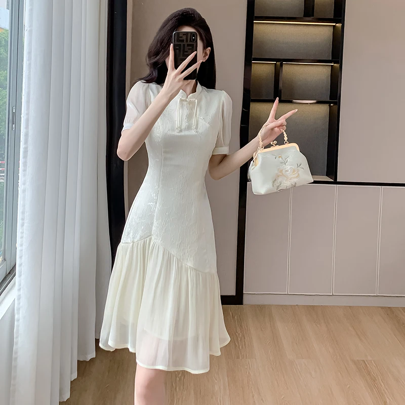 2024 여름 새로운 중국어 드레스 빈티지 잡초 스타일 슬리밍 디자인 감각 패치 워크 Qipao 레트로 작은 Xiang 바람 드레스