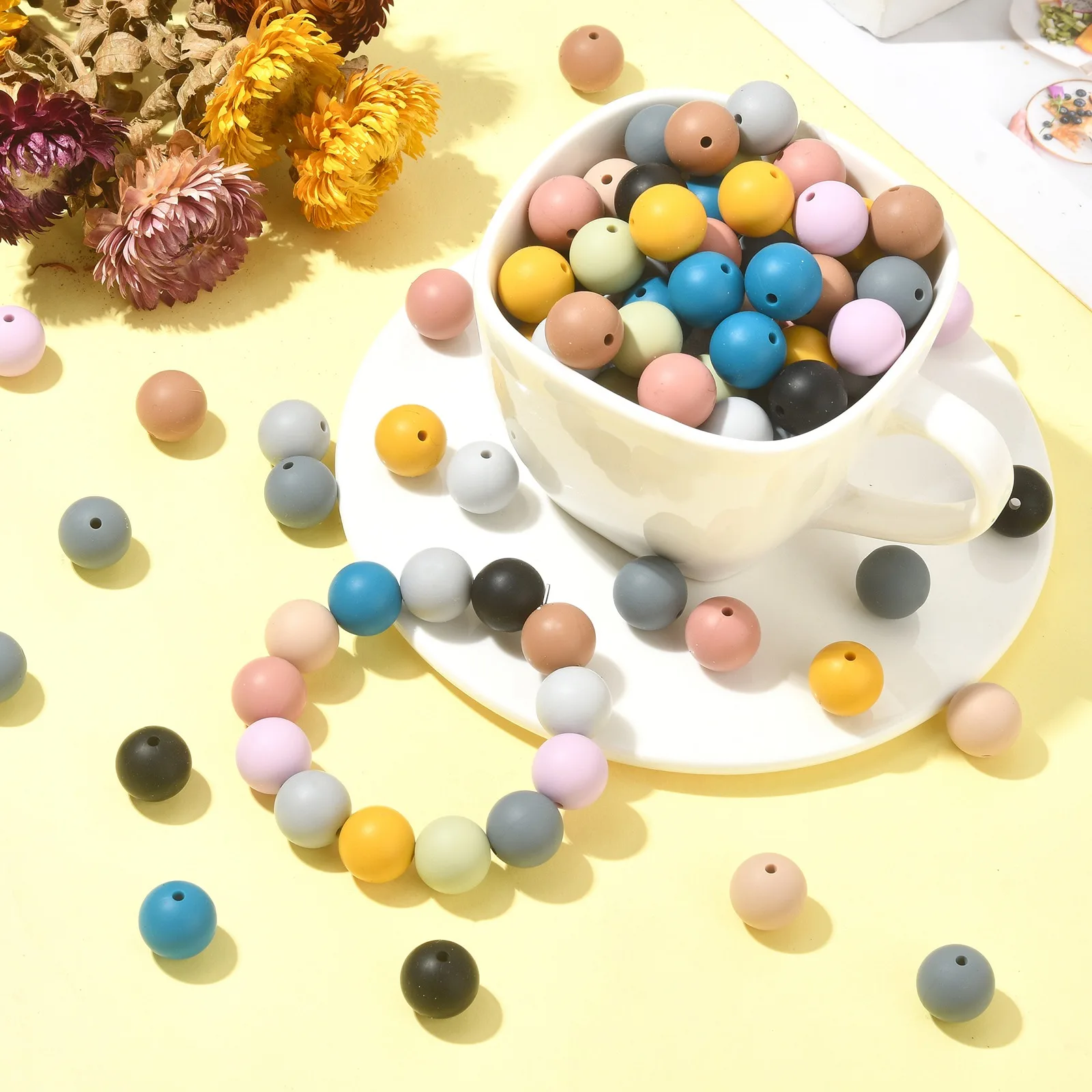 Pandahall 100Pcs Random 15mm Round Silicone Beads Morandi Color Rubber Round Loose Beads Silicone Beads for Jewelry DIY Making