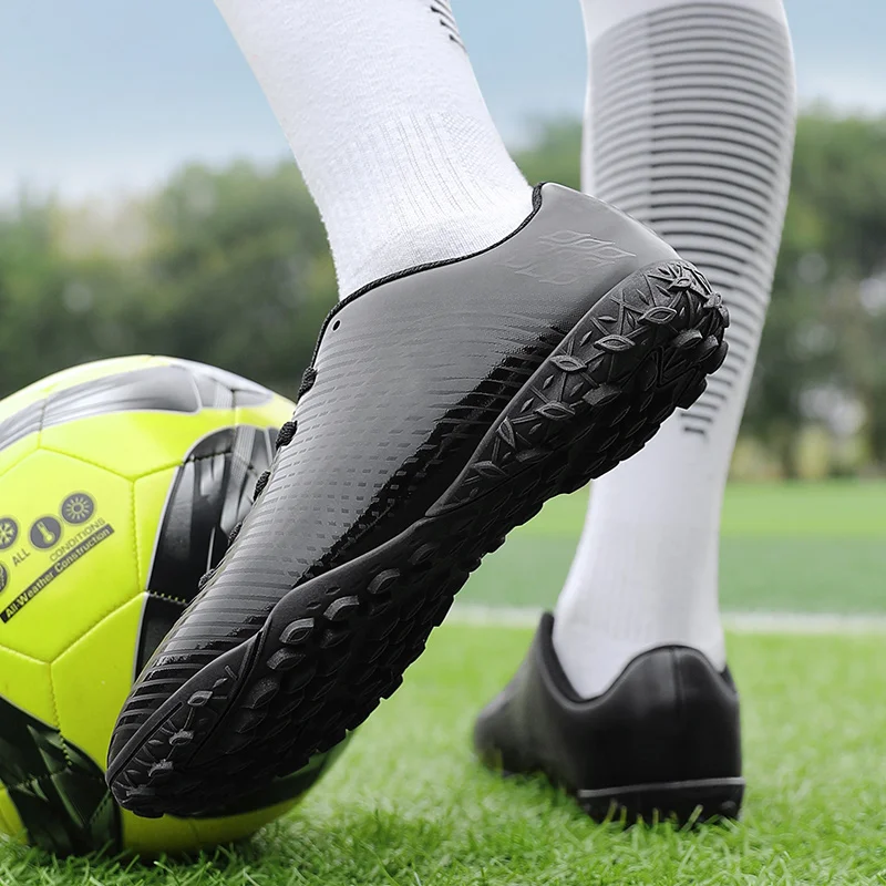 Soccer Shoes Football Boots Men Indoor Tennis Soccer Boots Cleats Kid Boy Sneakers Sports Athletic Shoes Football