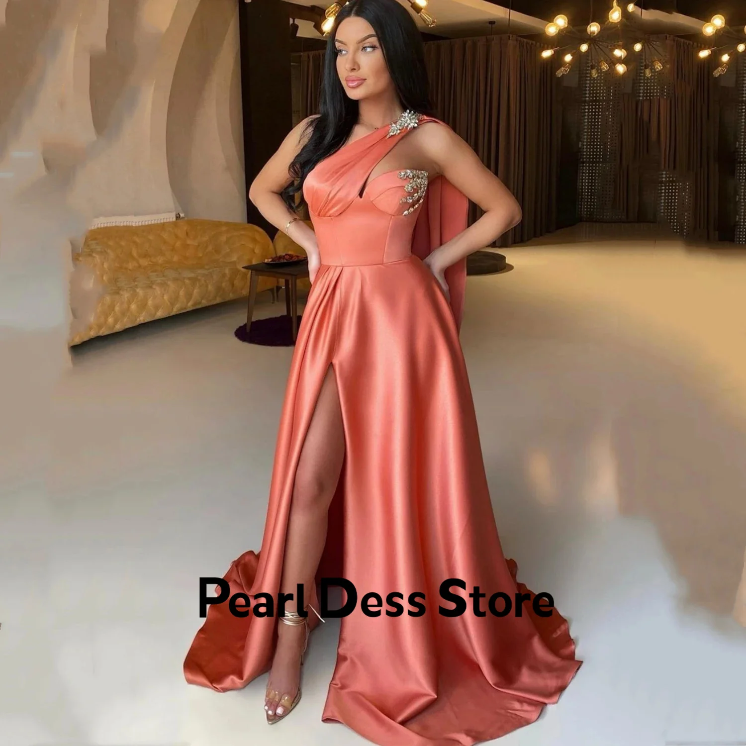 

Luxury Dubai Evening Dress Women's Elegant and Beautiful Ball Dress Satin Ball Bridesmaid Dress