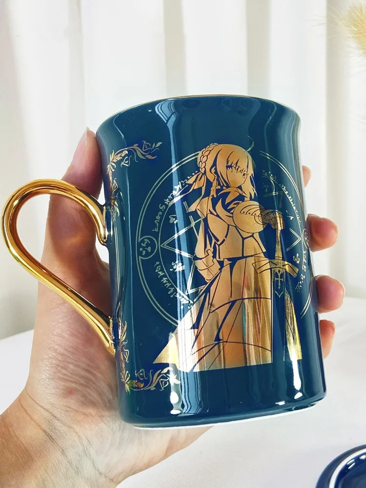 Caneca Fate Stay Night Personagens Triângulo Anime 325ml Cerâmica