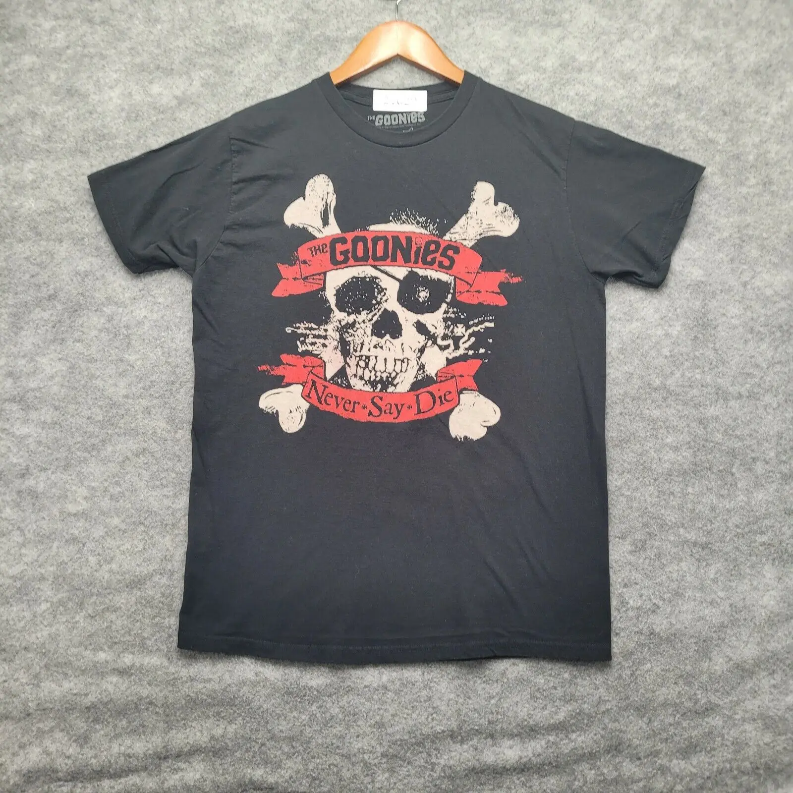 The-Goonies Shirt Medium Skull Crossbones Tee Maniche Lunghe
