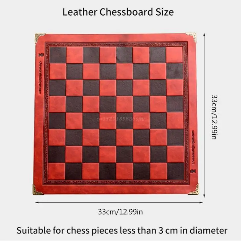  Three or Four Players Chess Set：A Leather Game Mat +