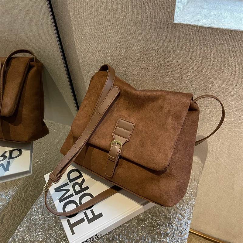 Women's Bag 2023 new vintage design suede Tote bag autumn/winter style single shoulder crossbody bag