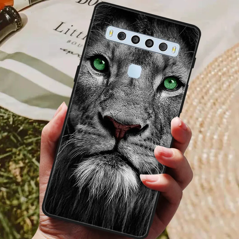 Stylish Soft Silicone Phone Case - Fashionable Protective Cover in Vibrant Colors