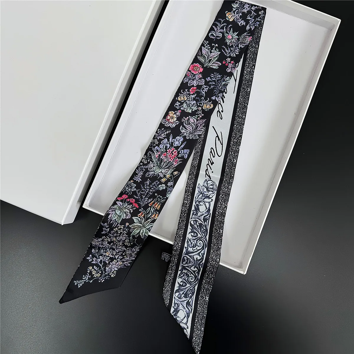 Koreanische Version von Tarot Neue Retro Pflanze Blume Frauen Dekorative Streamer Gebunden Tasche Band Kleinen Schal Großhandel Schal für Frauen – Detail 5
