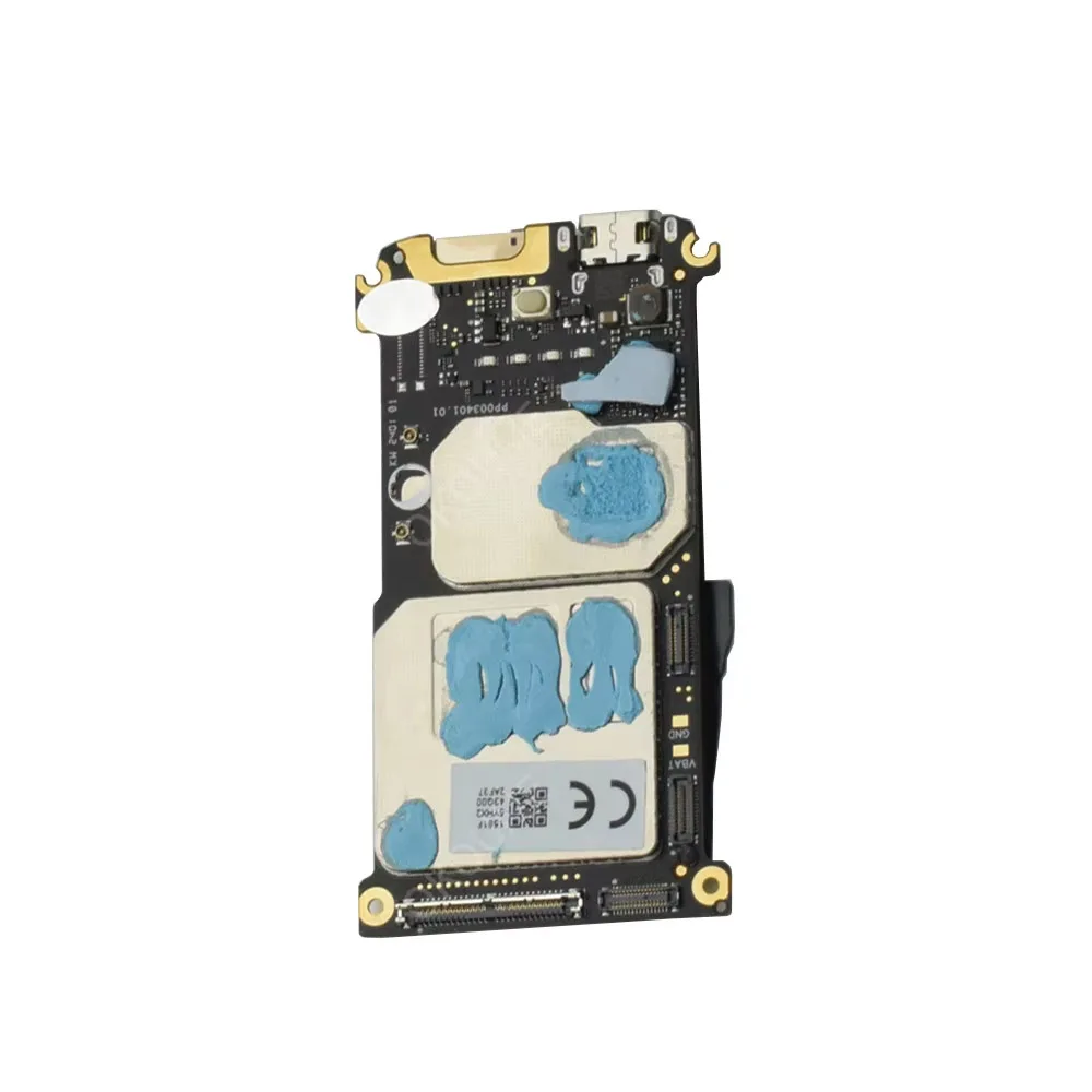 Détail des soudures et puces sur la carte mère DJI Mini 3, pièce d'origine.