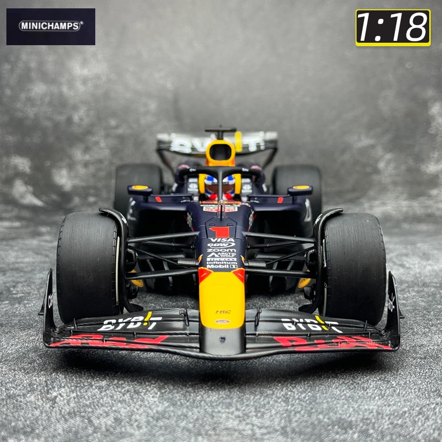 Minichamps 1:18 F1 RED BULL RB20 2024 Alloy F1 racing model
