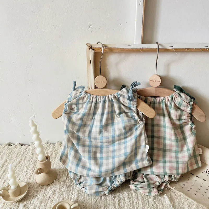Summer Baby Girls Plaid Tee and Bloomer Clothing Set