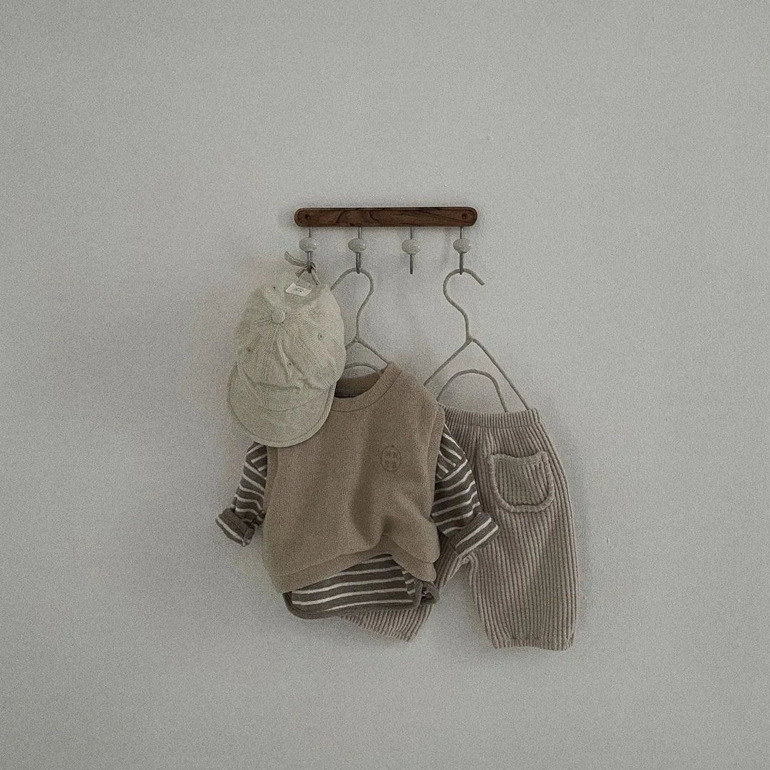 Description Picture 5 of item2025 New Baby Loose Trousers Solid Toddler Pocket Pants Autumn Children Casual Pants Cotton Girls Harem Pants Boys Pants