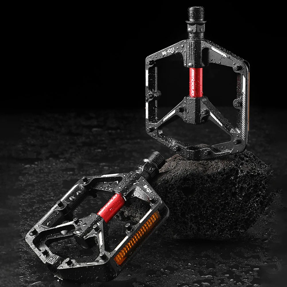 Double DU Bearing Ultralight Bike Pedals with Reflector Bicycle Platform Pedals Anti-Slip Cycling Safety Pedals for Night Riding