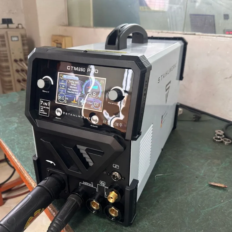 מכונת חיתוך פלזמה Stahlwerk CTM250pro 7IN1 MIG TIG MMA עם פונקציות מרובות מאלומיניום
