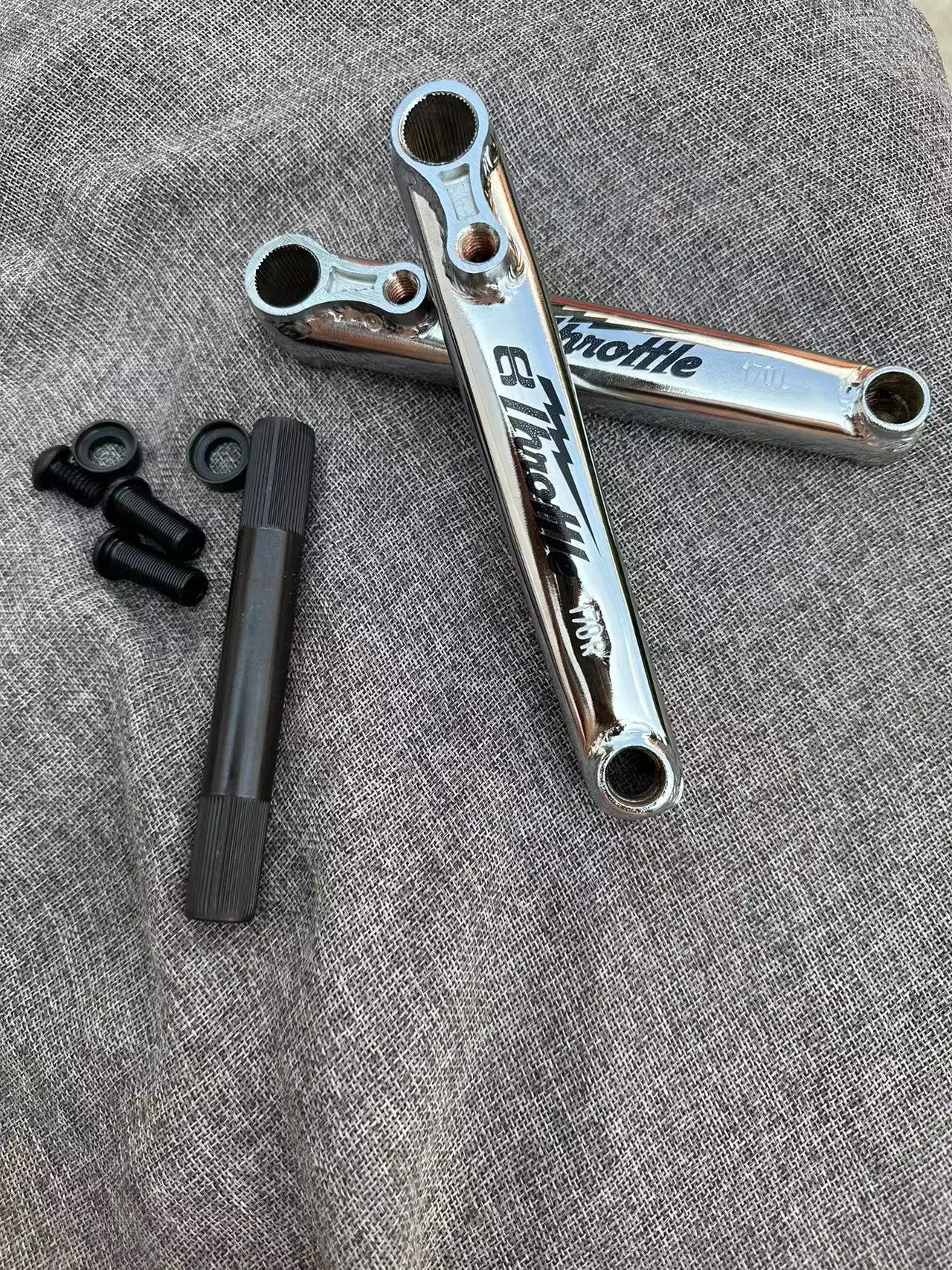 BMXクランクセット　 19mm 　純正48スプライン仕様　170mm　836g BMXクランクセット 19mm 純正48スプライン仕様 170mm 836g パーツ