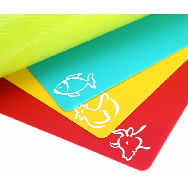 1Pcs 38x30.5cm Flexible Non-slip Rectangle Plastic Cutting Mats