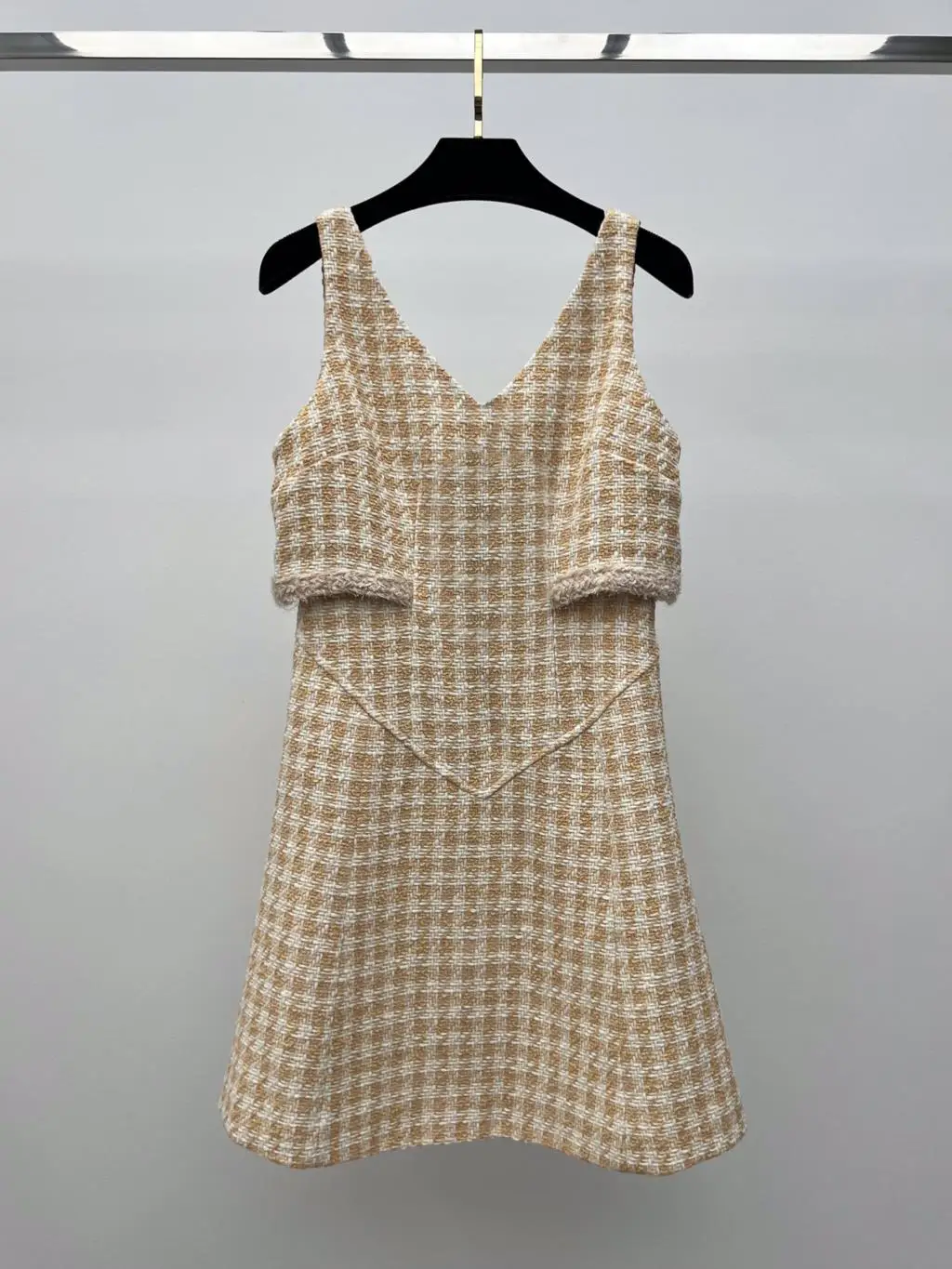 

Dress V-neck Design Fashionable Elegant Slim Fit Slimming Casual All-Matching 2023 summer women's new hot