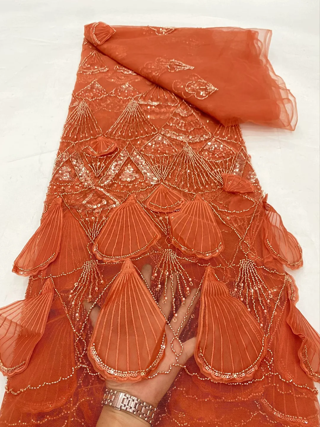 

(5yards/pc) High quality appliqued African wedding net lace with beads sequins embroidered French tulle lace for dress FDP002