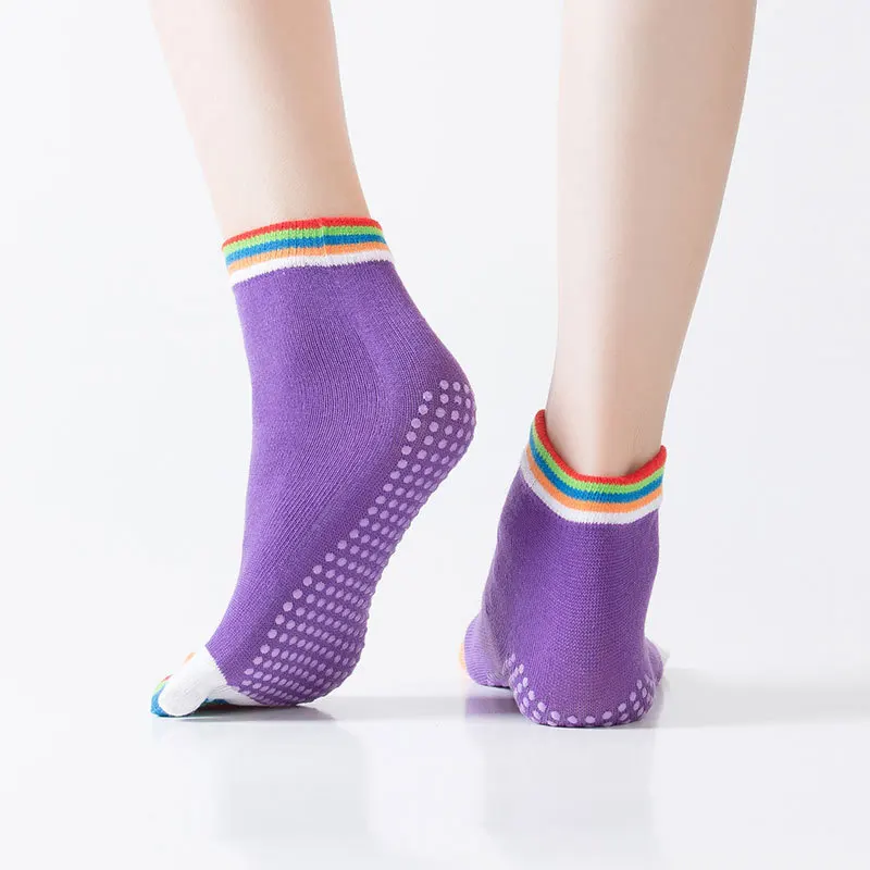 

Hot Sale Women Anti-slip Yoga Socks Fingers Fitness Pilates Socks Gym Five Toe Sport Socks Cotton Colourful Elastic Winter