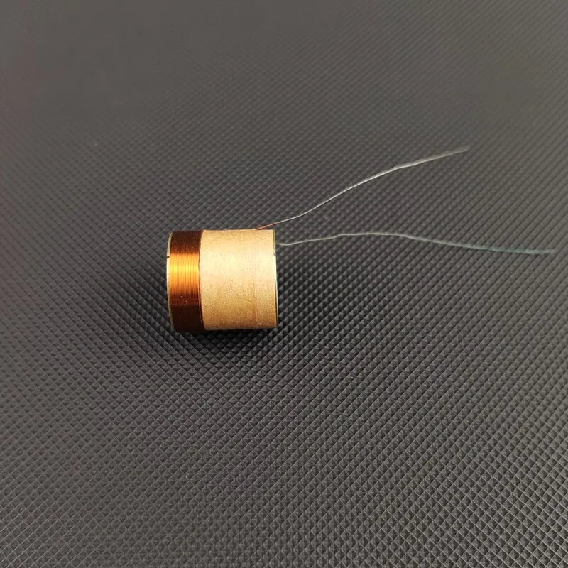 14.3mm / 14.3 코어, 백색 알루미늄으로 제작된 고주파 보이스 코일, 스피커. 전체 직경 15mm, 와이어 높이 4mm, 4옴.