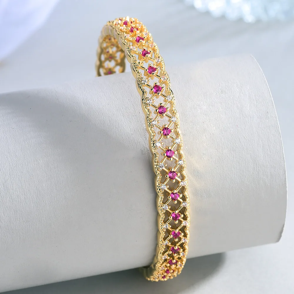 

Fashion Luxury Design 18K 14K Gold Plated Stainless Steel Colorful Zircon Hollow Engraved Crystal Hand Cuff Bangle Bacelet Gifts