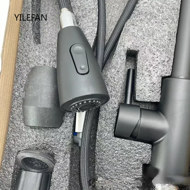 304 ก๊อกน้ําห้องครัวสแตนเลสแบบดึงลงเครื่องพ่นสารเคมีสําหรับอ่างล้างจานพร้อมท่อขยายได้ก๊อกน้ําอ่างล้างจานทนต่อการขีดข่วน 4