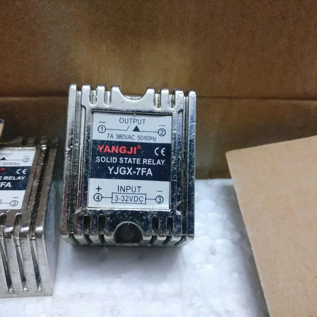 

Yang relay Yangji circuit board single-phase solid state relay YJGX-7FA (7A 240V)