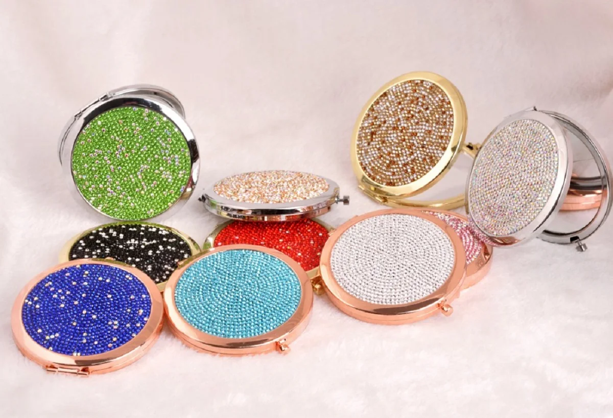 Mini Bling Pocket Mirror Beauty Cosmetic Mirror Rhinestone Foldable Compact Mirror Portable Double-Sided Folding Cosmetic Mirror rhinestone bling bling spray bottle portable empty perfume bottle keychain with keyring refillable cosmetic container toner