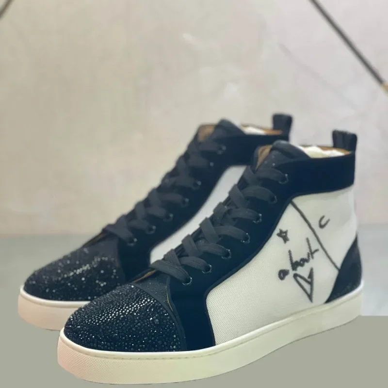 

High Top Red Bottom Shoes for Men Luxury Trainers Driving Spiked Shoes Bar Rivets Crystal Toecap White Graffiti Genuine Leather