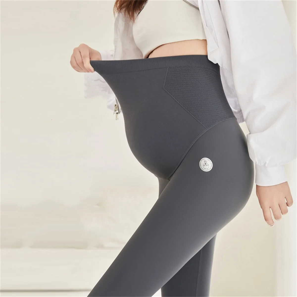 Pregnant pants Pregnancy leggings plus fleece new pregnant pants support slim pregnant nine quarter