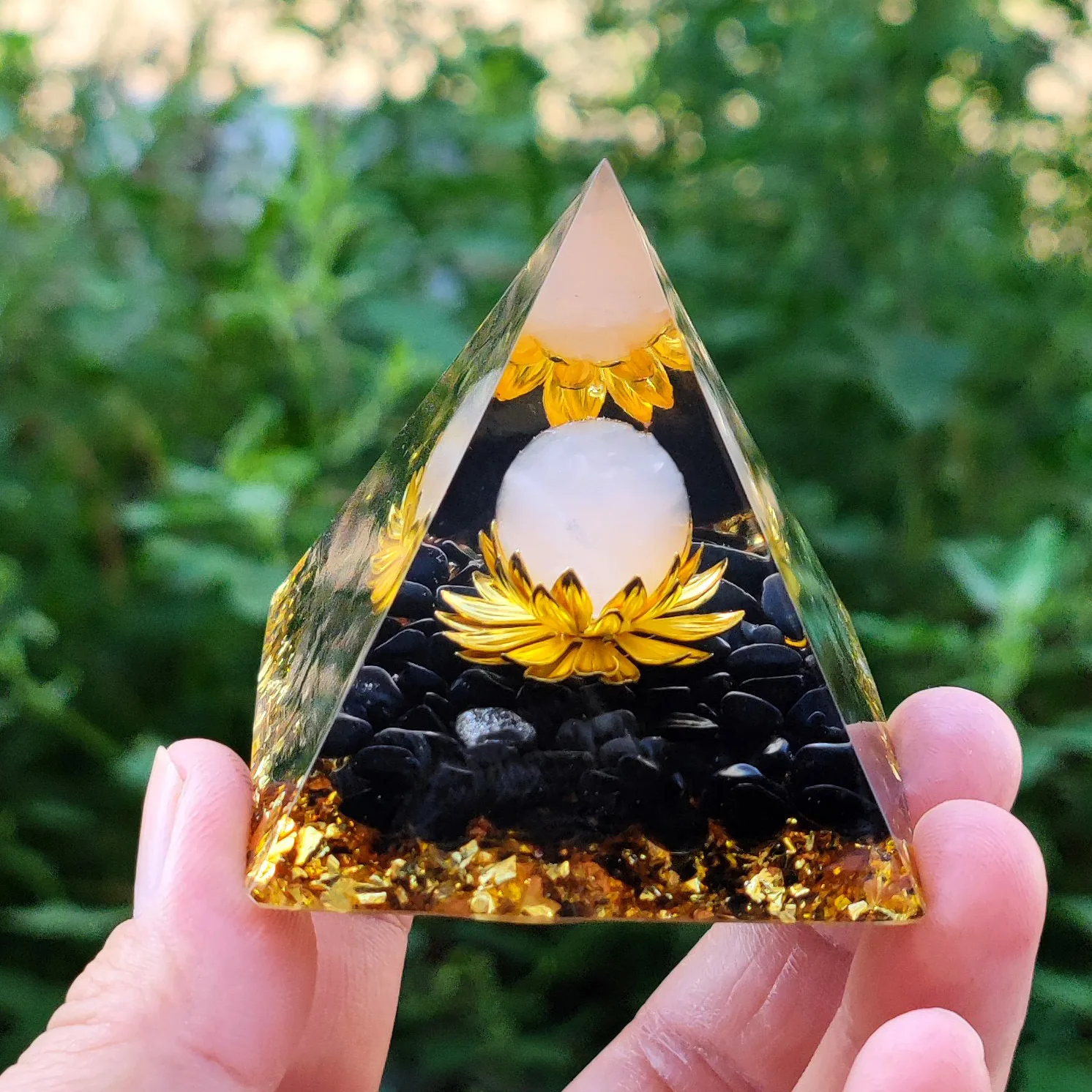 6CM Oganite Lotus Pyramid Home Decor Reiki Natural Mineral Crystal Ball Pyramid Resin-encased Crushed Stone Pyramid Car Trim pump home water dispenser mineral spring purified water bucket press large barrel electric water pressure water dispenser