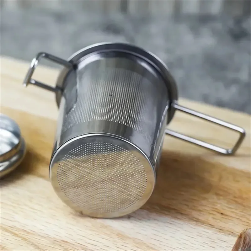 Tea Filter with Lid, Extended Handle, Filter Hole,Suitable for Home and Office Use, Tea Leakage During The Back To School Season