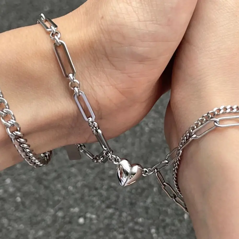 bracelet femme bijoux femme tendance 2023 luxe Bracelets de Couple Tai Chi  assortis, 2 pièces, noir et blanc, pour femmes et hommes, bracelet perlé,  cadeau de saint valentin, bijoux pour hommes - AliExpress