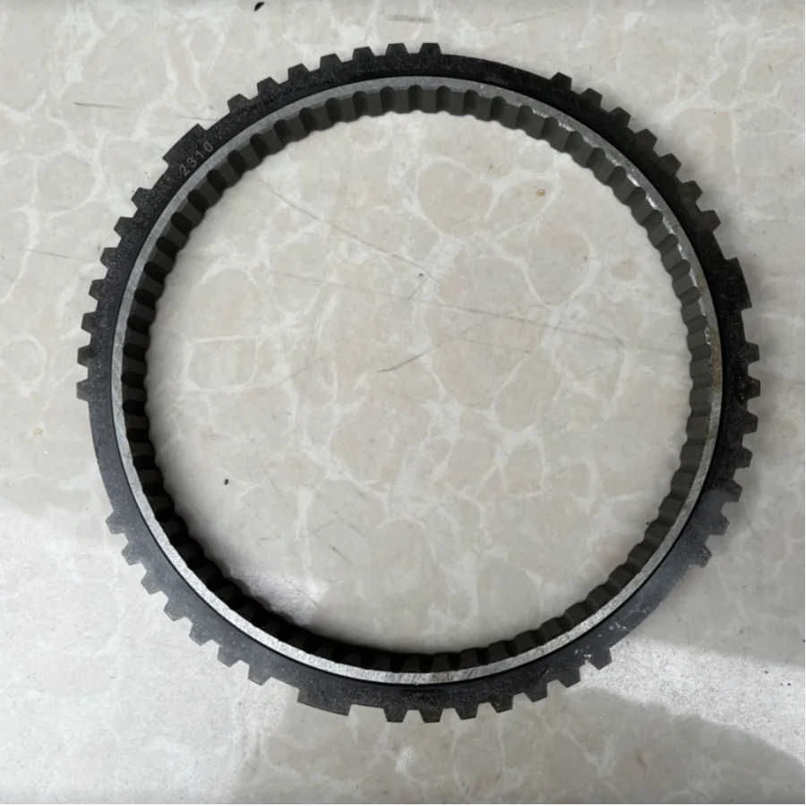 Gearbox and parts RENAULT Synchronizer ring for gearbox 6S300 to Iveco  Renault / Pierścień synchronizatora skrzynia biegow 6S300 Iveco Renault  7421100133, price — 7620686