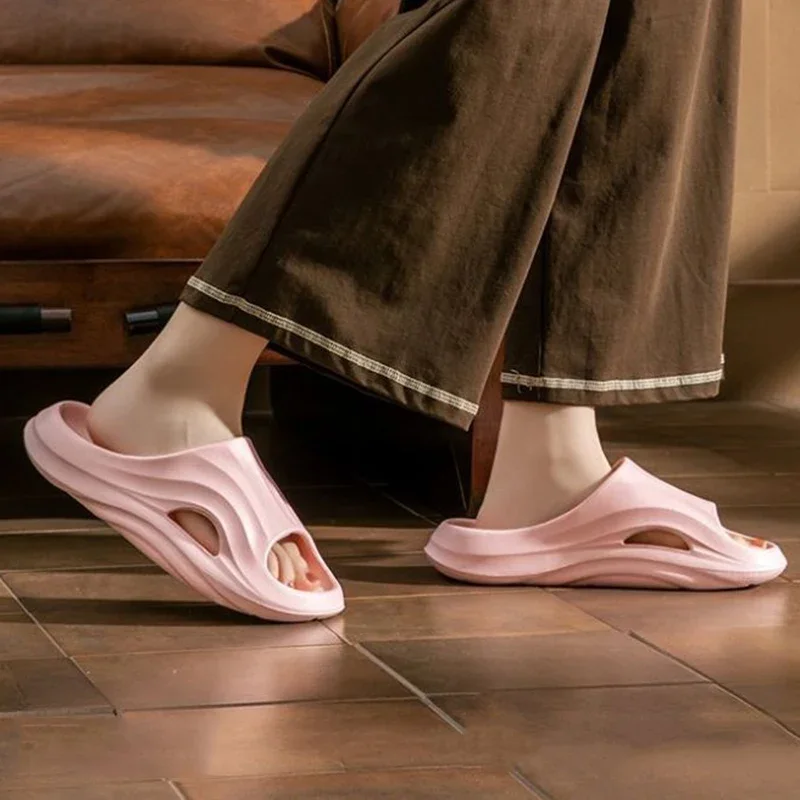 Pink Lightweight Soft Sole Home Slippers for Women Super Comfy Non Slip Eva House Shoes Woman 2025 Summer Solid Couple Slippers