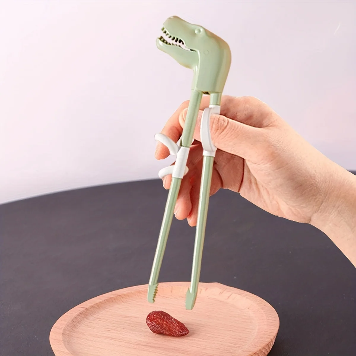 Reusable Dinosaur-Shaped Training Chopsticks for Young Beginners