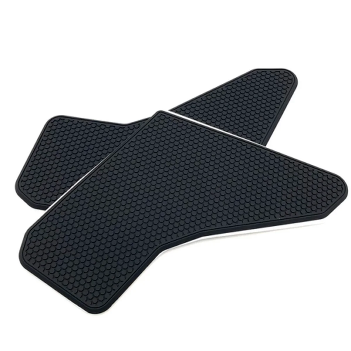 Рисунок 5 - Противоскользящая наклейка на бензобак