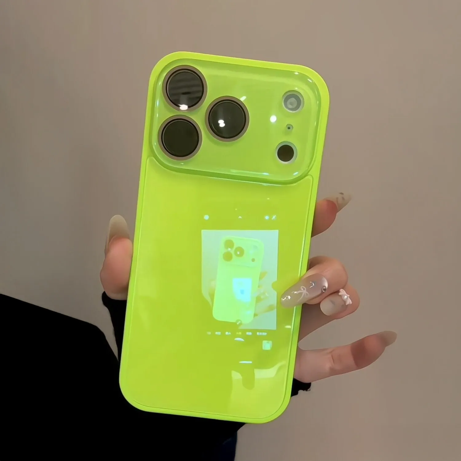 ตัวเลือกสินค้า เคสแข็งแฟชั่นสีพื้น Candy สำหรับ iPhone 14-17 Pro Max