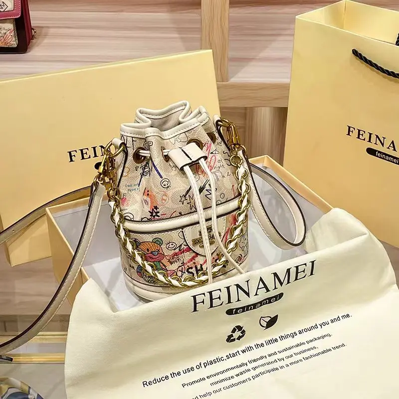 

Роскошная брендовая переносная сумка-ведро в западном стиле с граффити и медведем, Высококачественная сумка через плечо на одно плечо, 2024