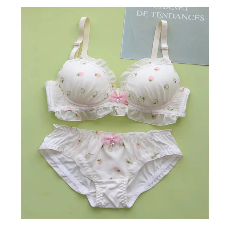 Cute Lolita Bralette Water-Solubile Lingerie Ricamo Film Cup Bralette No Steel Ring Fresh And Girly Cute Gather Bralette Set